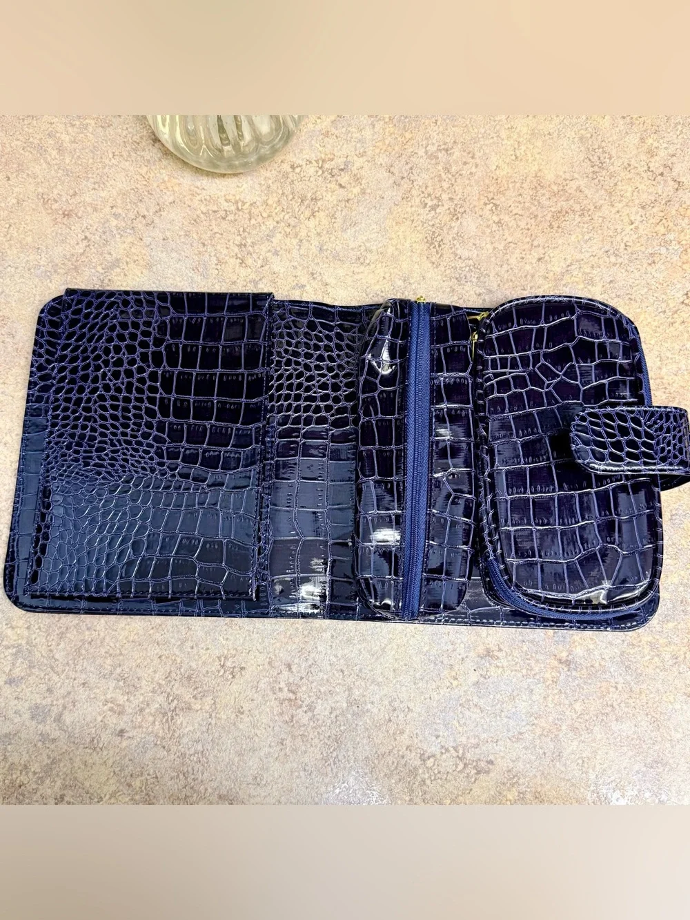 Senegence makeup case and brushes